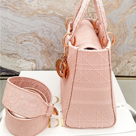 Christian Dior Canvas Cannage Medium Lady Dior D-Lite Tote Bag - Picture 4 of 16